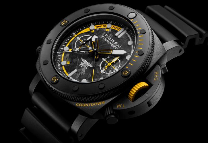 https://www.insider.gr/sites/default/files/styles/cover_image_725x500/public/2023-01/panerai-submersible-gmt-carbotech-navy-seals.jpg?itok=dSfzKU5W