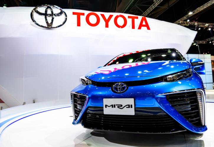 Ρεκόρ πωλήσεων για την Toyota τον Φεβρουάριο - Παραμένει πρόβλημα η έλλειψη ανταλλακτικών