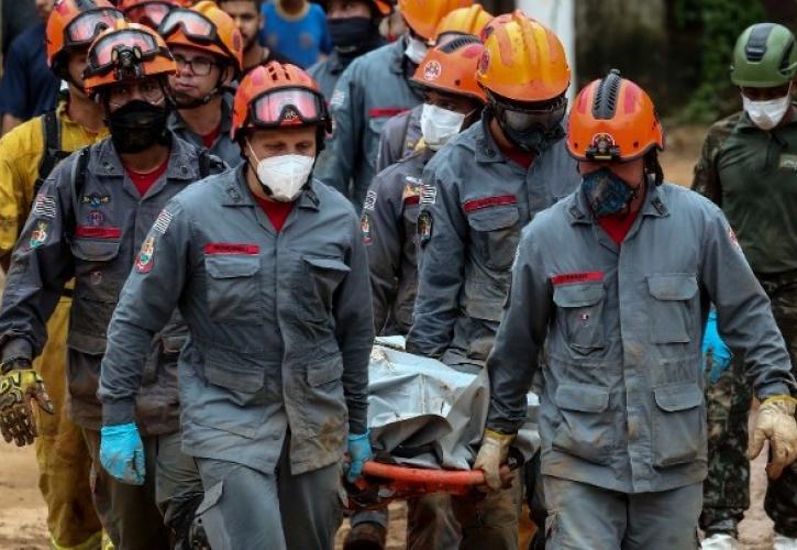 Βραζιλία: Τουλάχιστον 8 νεκροί από κατάρρευση πολυκατοικίας