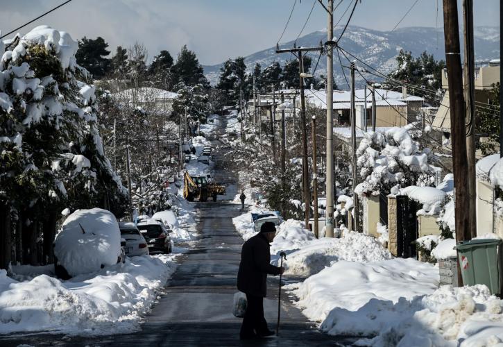 Κακοκαιρία Μπάρμπαρα: Πού θα συνεχιστούν οι χιονοπτώσεις - Νέο έκτακτο από ΕΜΥ