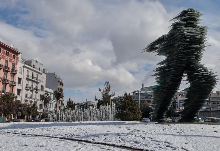 Κακοκαιρία «Μπάρμπαρα»: Ξανά χιόνια στην Αττική το βράδυ – Ο παγετός το «στοίχημα» για την Τρίτη