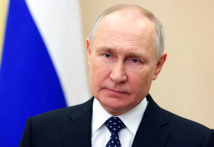 Κρεμλίνο: «Λιγάκι νωρίς» για να ανακοινωθεί αν ο Πούτιν θα είναι υποψήφιος το 2024