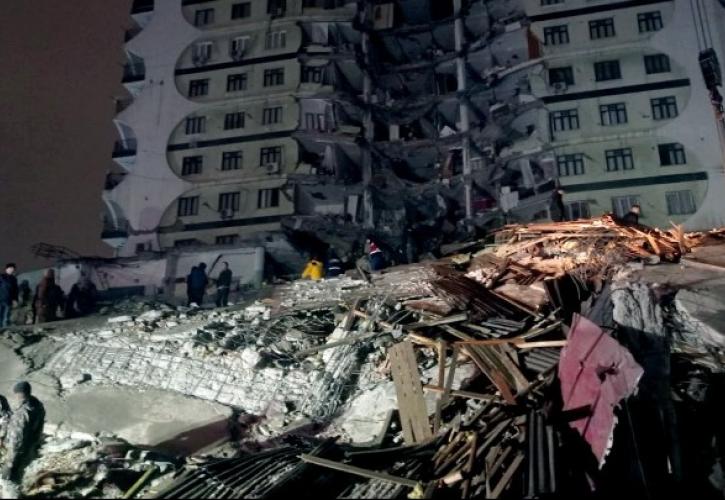 Σεισμός 7,8 βαθμών «χτύπησε» Τουρκία και Συρία - Πάνω από 1.200 οι νεκροί, σχεδόν 6.000 τραυματίες