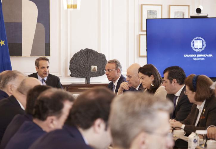 Εκλογές: Τι λένε τα διεθνή ΜΜΕ για την κάλπη της 21ης Μαΐου και τις πιθανότητες β' γύρου
