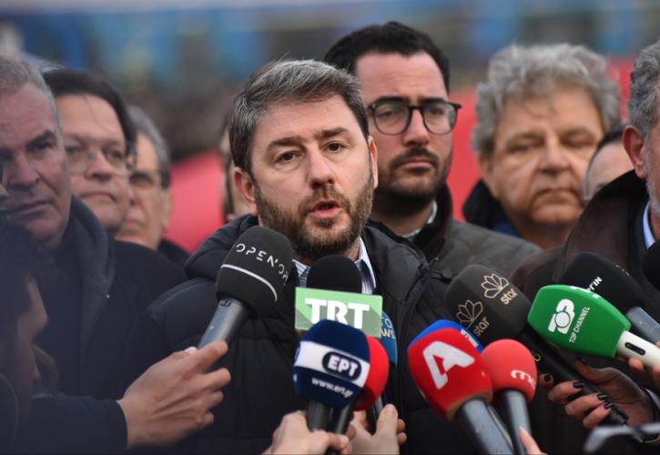 Ανδρουλάκης: Πολλά τα ερωτηματικά για το δυστύχημα των Τεμπών