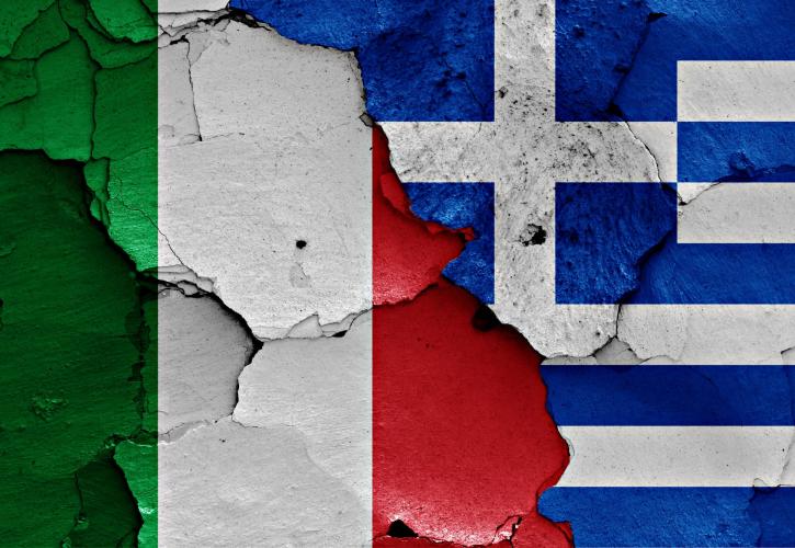 Ελλάδα – Ιταλία: Όταν το ιδιωτικό χρέος, γίνεται «αντίβαρο κινδύνου» στο δημόσιο χρέος