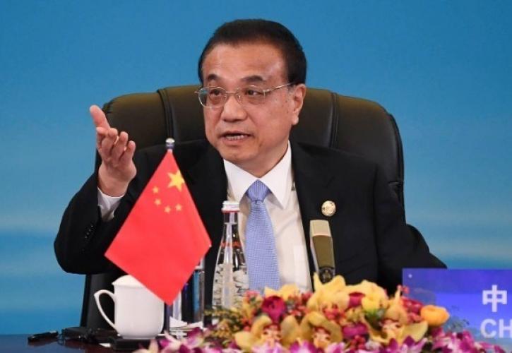 Λι Κετσιάνγκ: Το Πεκίνο πρέπει να προωθήσει την «ειρηνική επανένωση» με την Ταϊβάν