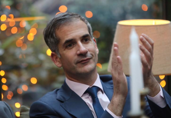 Μπακογιάννης: Πρέπει να ακούσουμε τους νέους ανθρώπους, να τους μιλήσουμε πρακτικά και ρεαλιστικά
