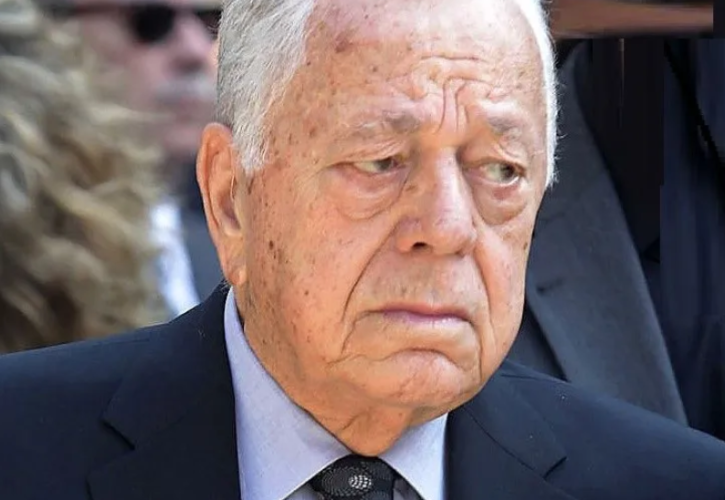 Πέθανε ο εκδότης Γιώργος Μπόμπολας