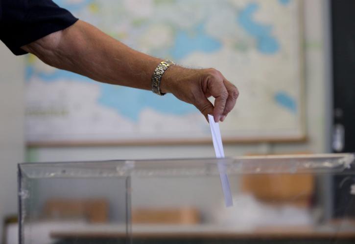 Δημοσκόπηση Alco: Προβάδισμα 6,1% της ΝΔ έναντι του ΣΥΡΙΖΑ - Το 36,9% εμπιστεύεται περισσότερο τον Μητσοτάκη