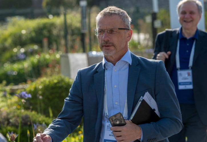 Βούιτσις (ΕΚΤ): Οι μειώσεις επιτοκίων θα συνεχιστούν και το 2025