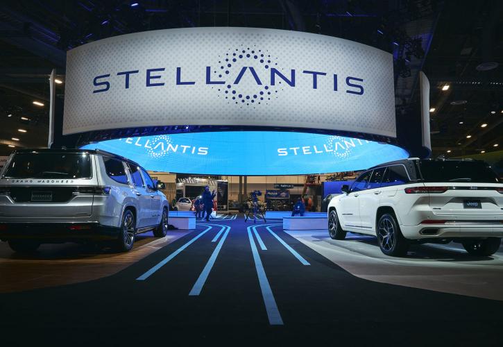 Stellantis: Ξεπέρασαν τις προβλέψεις τα έσοδα γ' τριμήνου - «Πληγή» 3,2 δισ. δολαρίων από τις απεργίες