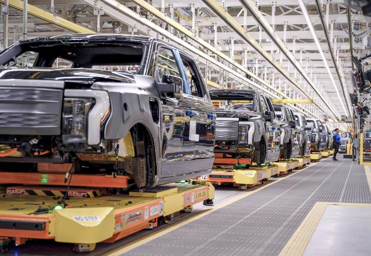 Ford: Πήρε δάνειο 9,2 δισ. δολαρίων για να επεκτείνει την παραγωγή ηλεκτρικών αυτοκινήτων