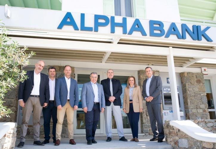 Alpha Bank: Άνω των 800 εκατ. ευρώ οι εκταμιεύσεις στον τουριστικό κλάδο της Ελλάδας το 2022
