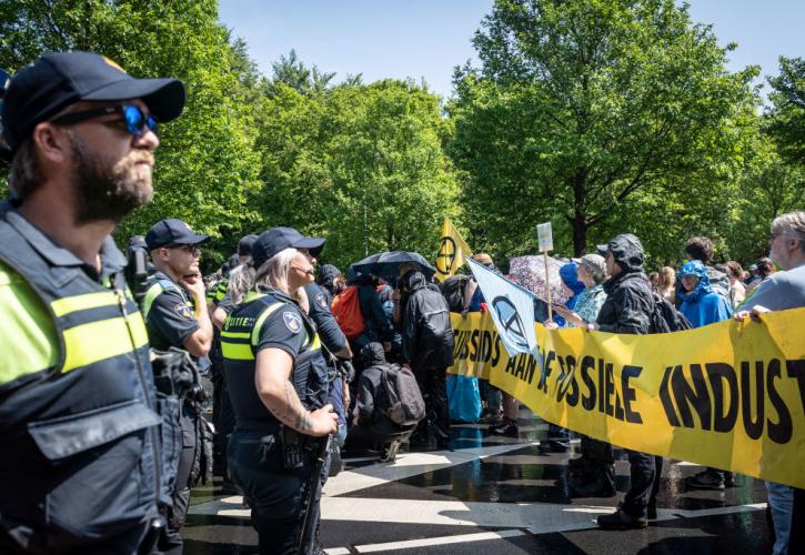 Ολλανδία: Πάνω από 1.500 συλλήψεις σε κινητοποίηση του Extinction Rebellion για το κλίμα