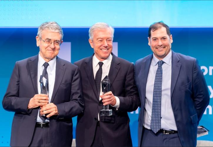 Τιμητική βράβευση σε Σταύρο & Ανδρέα Ανδρεάδη για τη συνεισφορά τους στον κλάδο φιλοξενίας