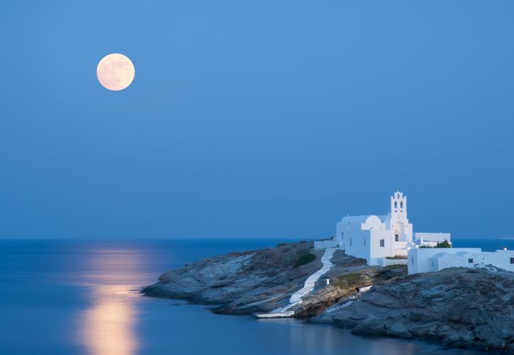 New York Post: «Ψήφος εμπιστοσύνης» στην Ελλάδα για διακοπές - Σίφνος και Νάξος κορυφαίοι προορισμοί