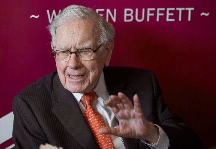 Berkshire Hathaway: Αύξηση ρεκόρ λειτουργικών κερδών, μειώνει το μερίδιο της στην Apple