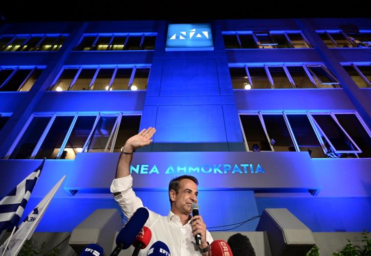 Εκλογές 2023: Κυρίαρχη με 158 έδρες η ΝΔ σε οκτακομματική Βουλή