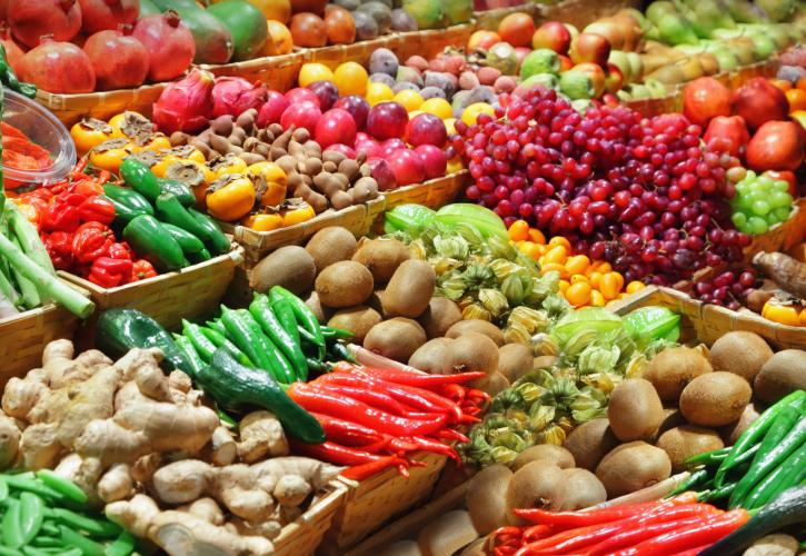 Κατά σχεδόν 16% αυξήθηκαν οι εισαγωγές φρούτων και λαχανικών το δεκάμηνο του 2023