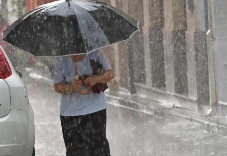 ΕΜΥ: Ισχυρές βροχές και καταιγίδες με κεραυνούς και χαλαζοπτώσεις, Κυριακή και Δευτέρα