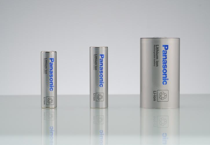 Συνεργασία Panasonic και Mazda για κυλινδρικές μπαταρίες ηλεκτρικών οχημάτων