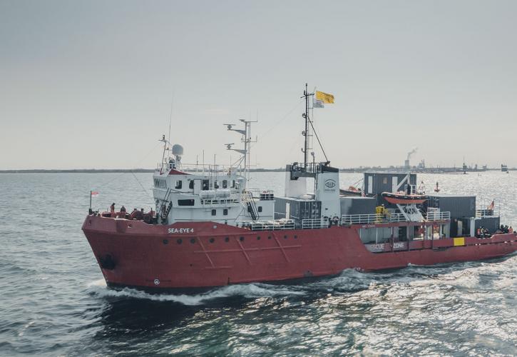 DW: Οι ιταλικές αρχές κατάσχεσαν δυο πλοία γερμανικών ΜΚΟ