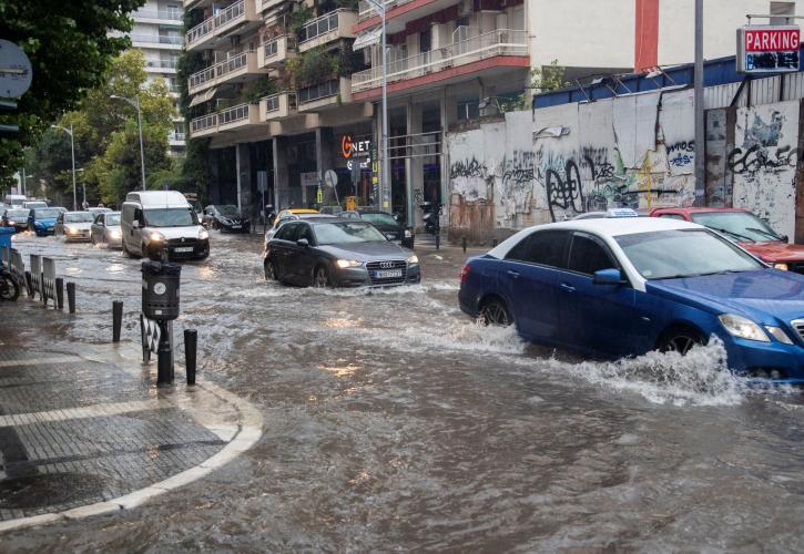 Νέο έκτακτο δελτίο επιδείνωσης καιρού: Εικόνες χάους στη Β. Ελλάδα