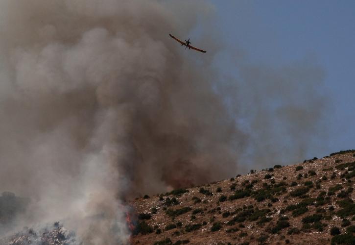 Πυρκαγιές: Εκκενώνεται η περιοχή Λούτσες στην Κέρκυρα - Νέες αναζωπυρώσεις στη Ρόδο