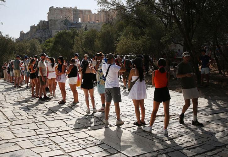 Ακρόπολη: Κλειστή σήμερα από 13:00 ως 17:00 λόγω των υψηλών θερμοκρασιών