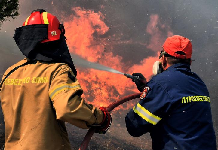 Σέρρες: Υπό έλεγχο η πυρκαγιά κοντά στη σιδηροδρομική γραμμή