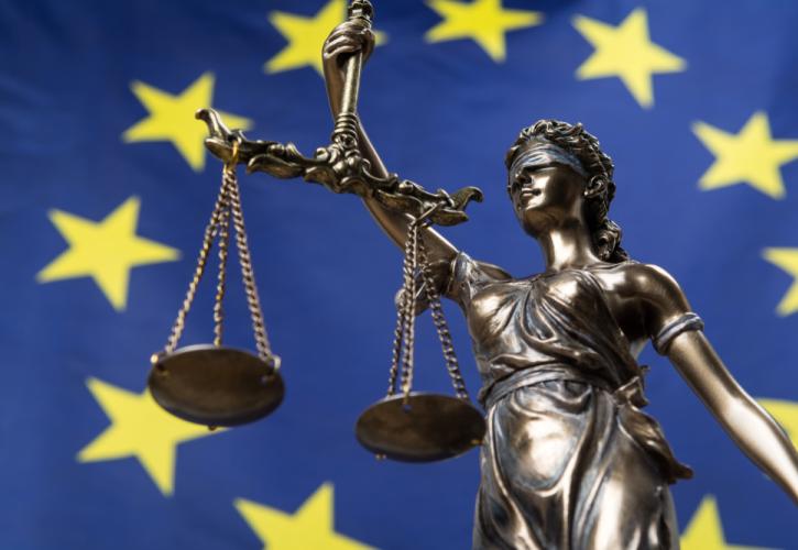 Έκθεση Κομισιόν για κράτος δικαίου: Πρόοδος στο 65% των συστάσεων - Ποιες οι μεγαλύτερες προκλήσεις