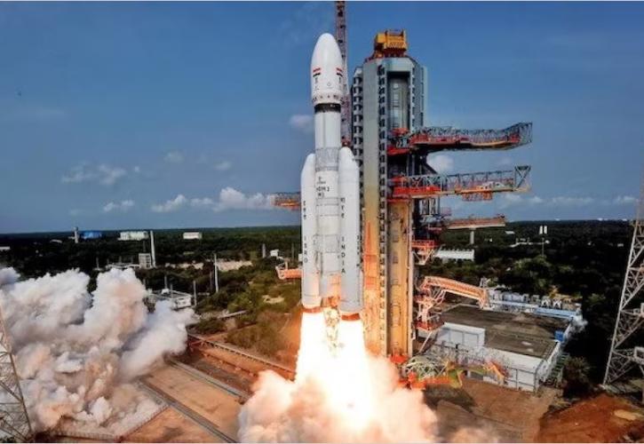 Ινδία: Το διαστημόπλοιο Chandrayaan-3 μπήκε σε τροχιά γύρω από τη Σελήνη