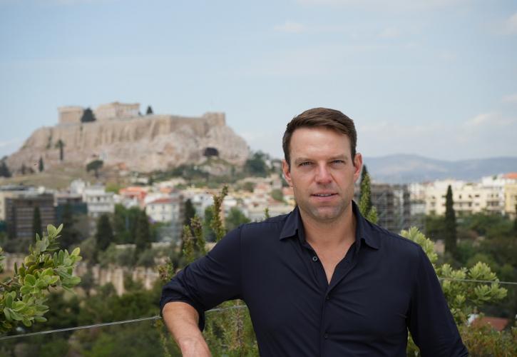 Στέφανος Κασσελάκης: Ανακοίνωσε και επίσημα την υποψηφιότητά του για την προεδρία του ΣΥΡΙΖΑ