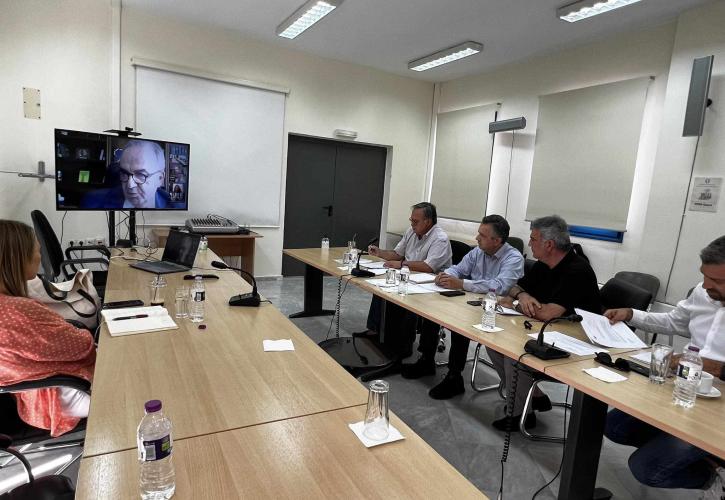 Μέτρα για τη στήριξη του κλάδου της γούνας στη σύσκεψη φορέων με τον Ν. Παπαθανάση