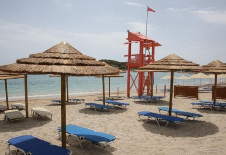 Έξυπνη ανακύκλωση στις πλαζ Βουλιαγμένης και Βάρκιζας