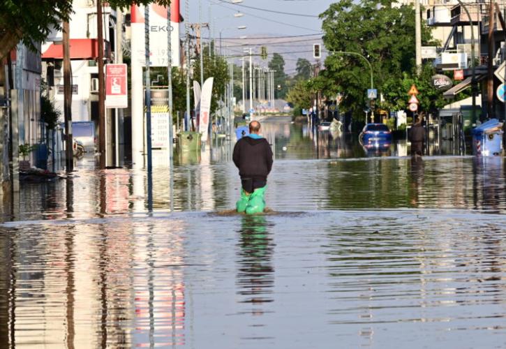 Σε ετοιμότητα ο κρατικός μηχανισμός για την νέα κακοκαιρία – 3.700 αντλήσεις νερού στη Θεσσαλία