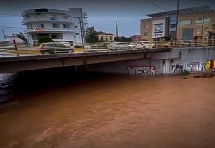 Κακοκαιρία: Νέο 112 στον Βόλο απαγορεύει την κυκλοφορία - Στα όρια ο Σπερχειός στη Λαμία