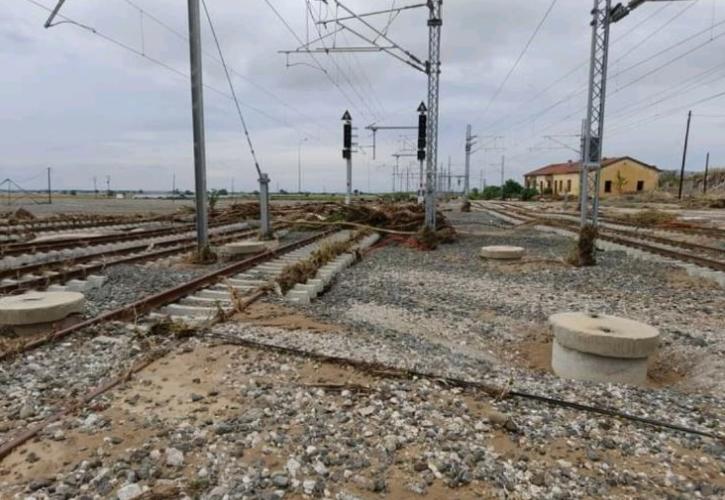 Εικόνες καταστροφής και στο σιδηροδρομικό δίκτυο - Οι πρώτες φωτογραφίες