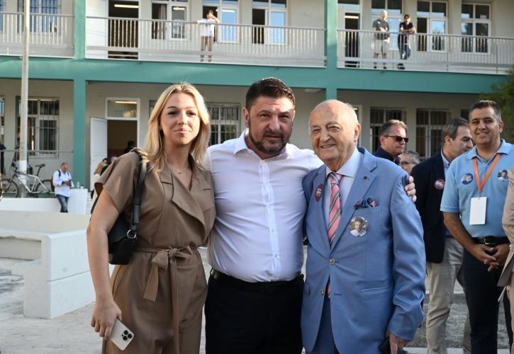 Νίκος Χαρδαλιάς: «Ραντεβού στις κάλπες», από το 1ο Γυμνάσιο Βύρωνα