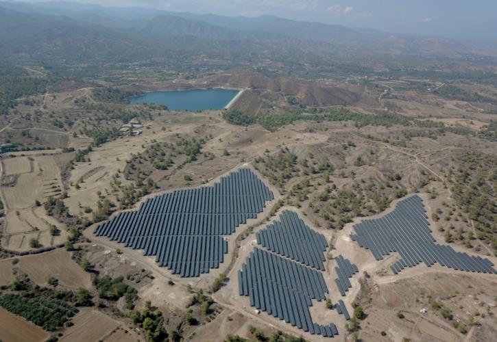 HELLENiQ ENERGY: Νέα διεθνής επένδυση σε ΑΠΕ στην αγορά της Κύπρου