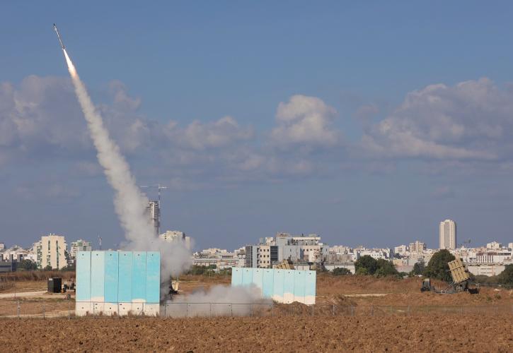 Φλέγεται η Μέση Ανατολή: Η Χαμάς βομβαρδίζει την Ασκελόν, πάνω από 1.900 νεκροί από το Σάββατο