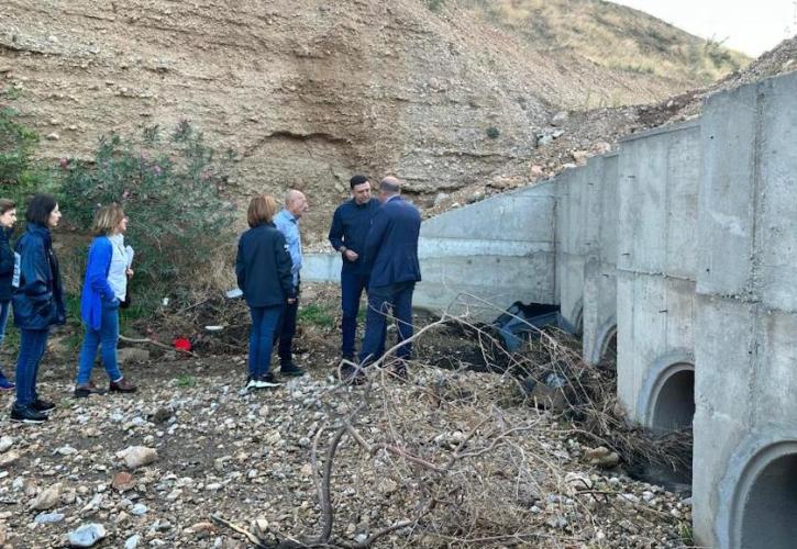 Κικίλιας: Δεν θα μείνουμε απαθείς σε έργα που καθυστερούν - Αυτοψία σε Μάνδρα και Ασπρόπυργο