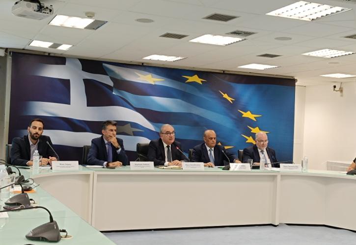 Παπαθανάσης: Αναπτυξιακοί πόροι 36,5 δισ. στην ελληνική οικονομία μέχρι το 2026