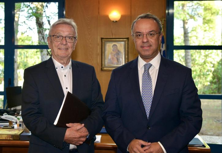 Σταϊκούρας: Η χρηματοδότηση σιδηροδρομικών έργων στη συνάντηση με τον συντονιστή του Διαδρόμου Orient/East-Med