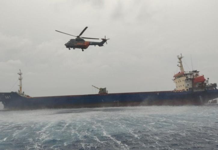 Φορτηγό πλοίο με 14 άτομα βυθίστηκε ανοικτά της Λέσβου - Ανασύρθηκε σορός