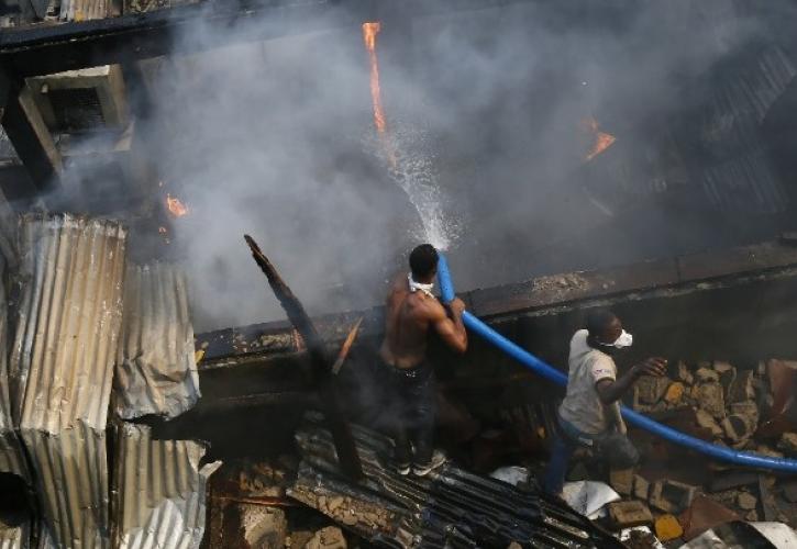 Λιβερία: Φόβοι για τουλάχιστον 40 νεκρούς από την έκρηξη βυτιοφόρου με καύσιμα