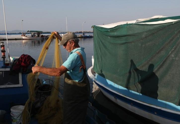 ΥΠΑΑΤ: Πάνω από μισό δισ. ευρώ για αλιεία και υδατοκαλλιέργεια