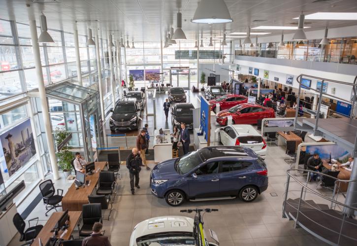 Ρωσία: Ο Πούτιν πήρε τον έλεγχο της μεγαλύτερης αντιπροσωπείας αυτοκινήτων