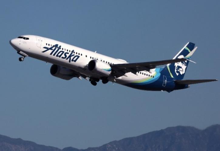 Alaska Airlines: Καθηλώνει όλο τον στόλο των Boeing 737 Max μετά την αποκόλληση παραθύρου εν πτήση